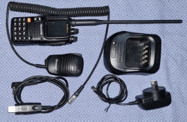 Wouxun KG-UV9D Dual band, full duplex handheld