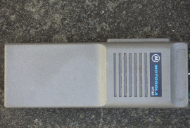 Motorola HT-90 handheld transceiver