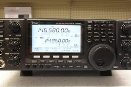 Icom IC9100 HF VHF UHF - Dual band RX Box book etc
