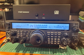 Yaesu FT-847 HF/VHF/UHF all mode transceiver. 