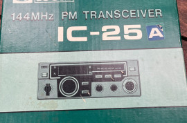 ICOM IC-25A