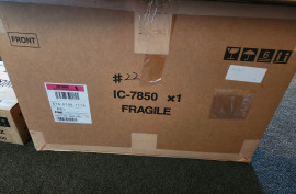 ICOM IC7850 BRAND NEW, NEVER BEEN OUT OF THE BOX. 