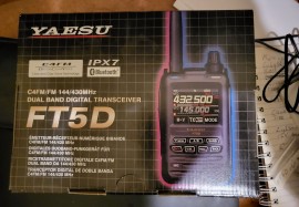 Yaesu FT-5D - Almost new