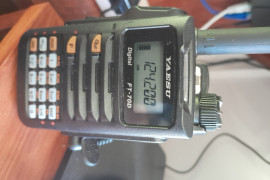 PENDING Yaesu FT70D Dual Band plus C4FM
