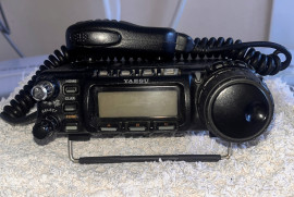 YAESU FT-857D HF- VHF - UHF 100Watts