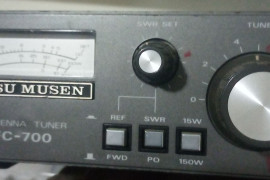 Yaesu  FC 700 Antenna Tuner 