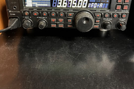 Yaesu FT 450 AT
