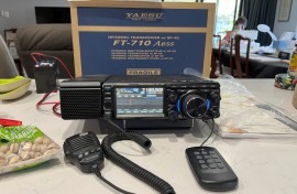 FT710 AESS plus remote pad