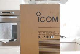Icom 910H VHF/UHF multiband all mode