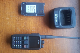 CS 580 DMR Analogue Handheld
