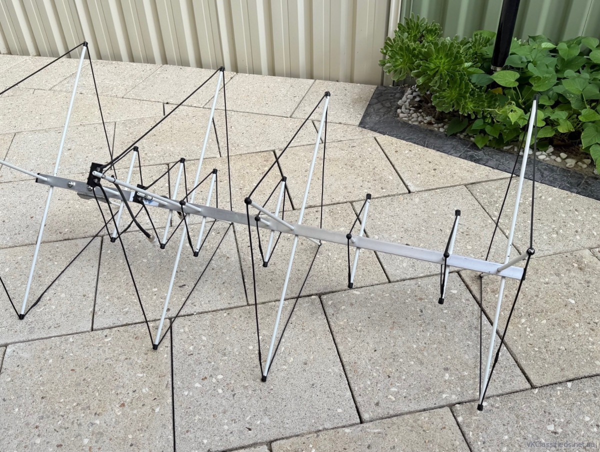 2m / 70cm qubical quad antenna - brand new