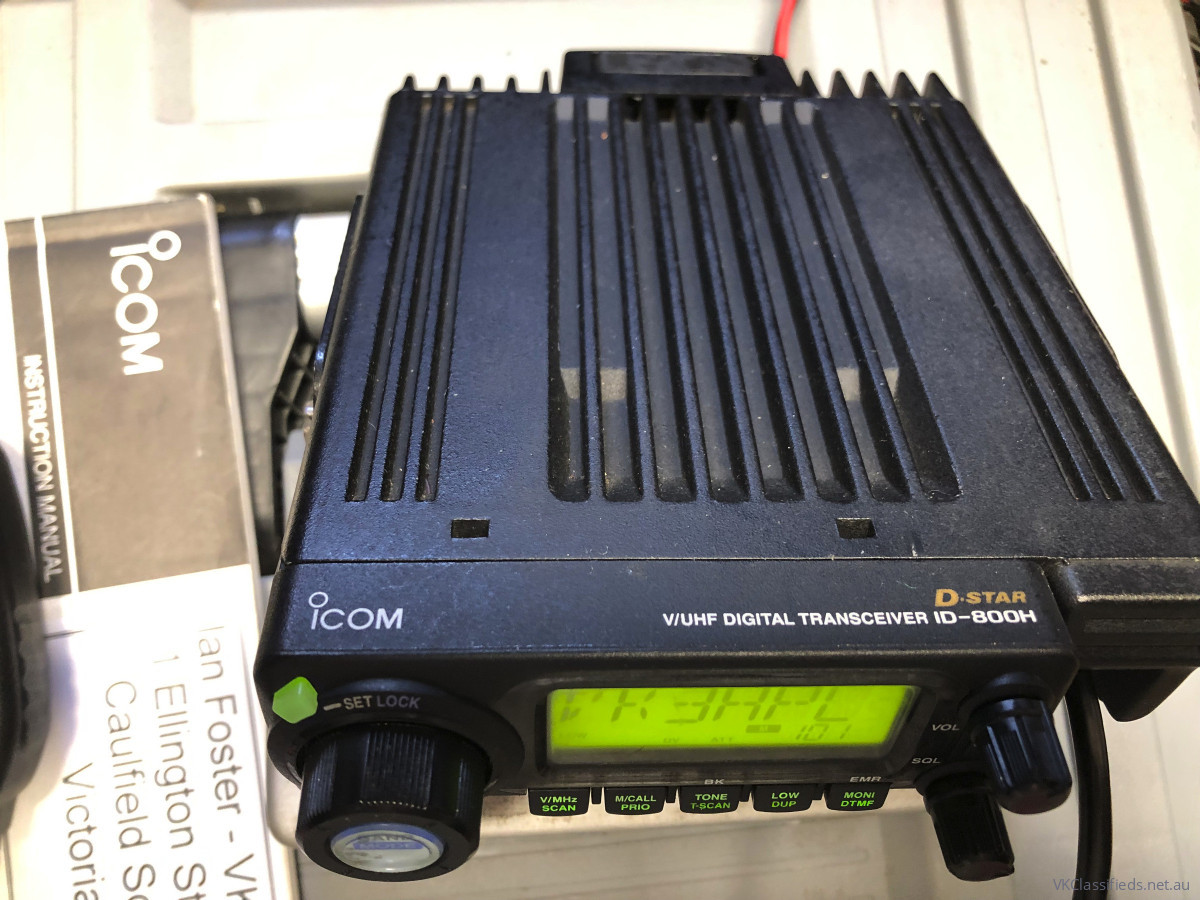 Icom ID-800H