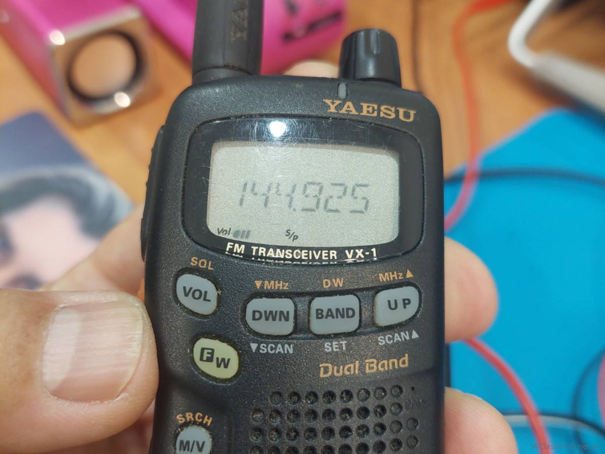 Yaesu VX-1 Dual band Transceiver