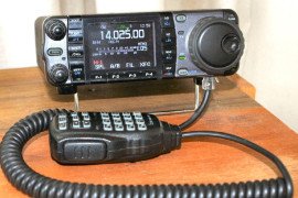 ICOM 7000  all band  compact radio