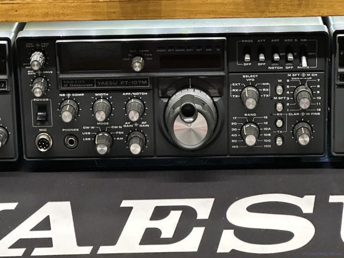 yaesu ft-107 complete station. RARE