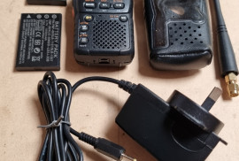 YAESU VX-2 Dual band Transceiver