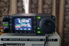 Icom IC-7000