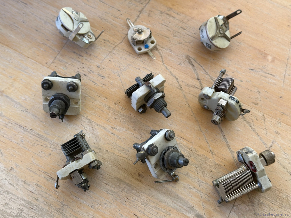 Collection of ceramic / air variable caps (10 pcs)