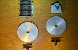 2 air variable caps with reduction drives/dials
