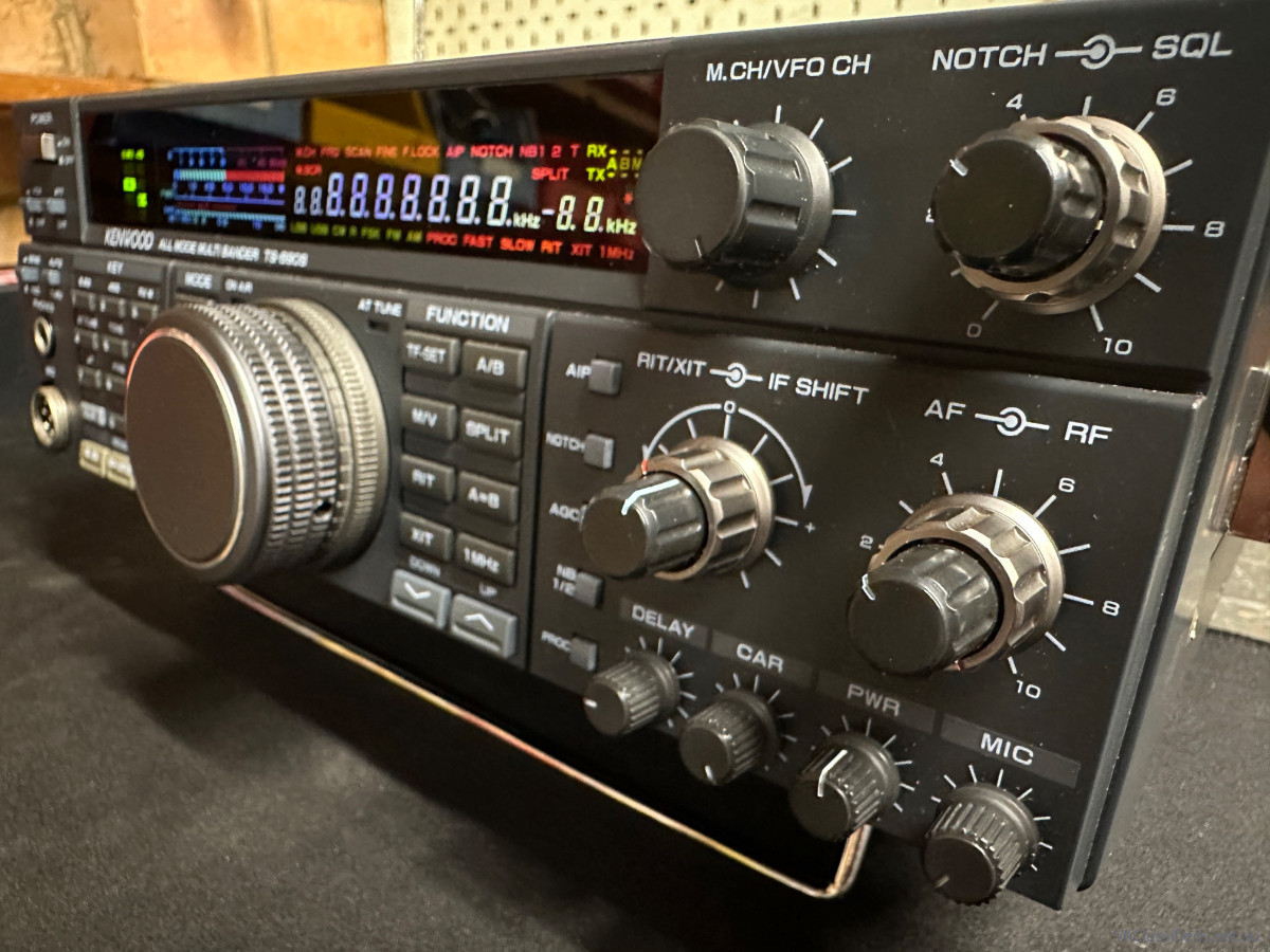 Kenwood TS-690S AT - 100W HF/6m Transceiver