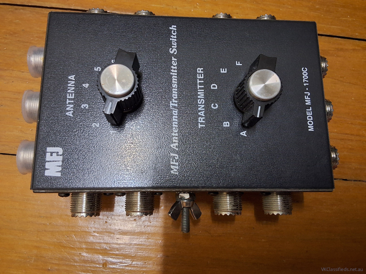 MFJ 1700C