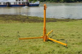 Clark mast tripod wanted