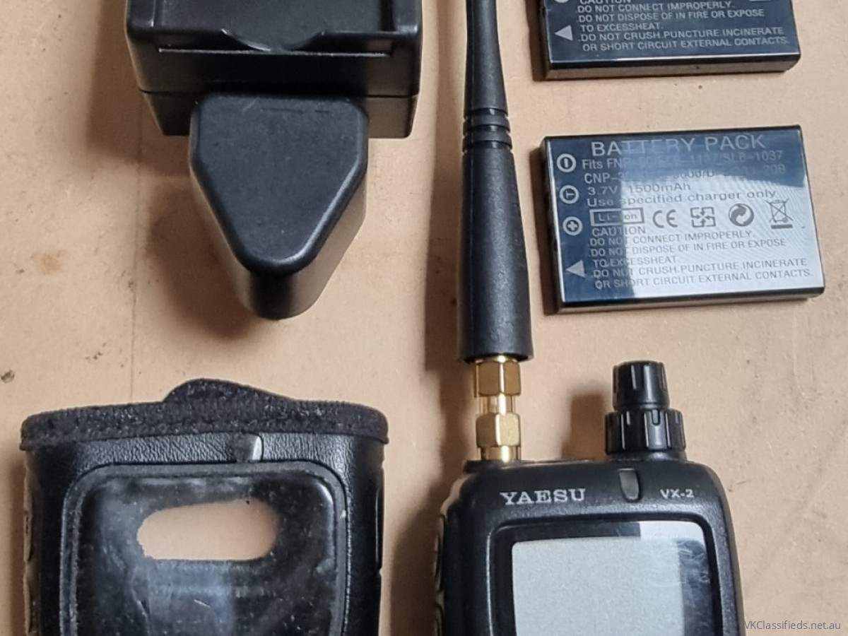 YAESU VX-2 Dual Band Transceiver $135.00 ONO