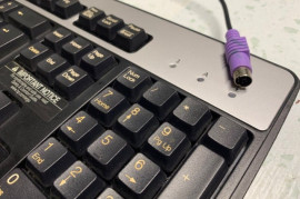 WTB - PS2 keyboard