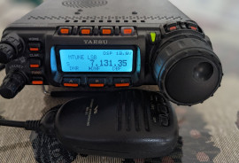 Yaesu FT-857D (neg)