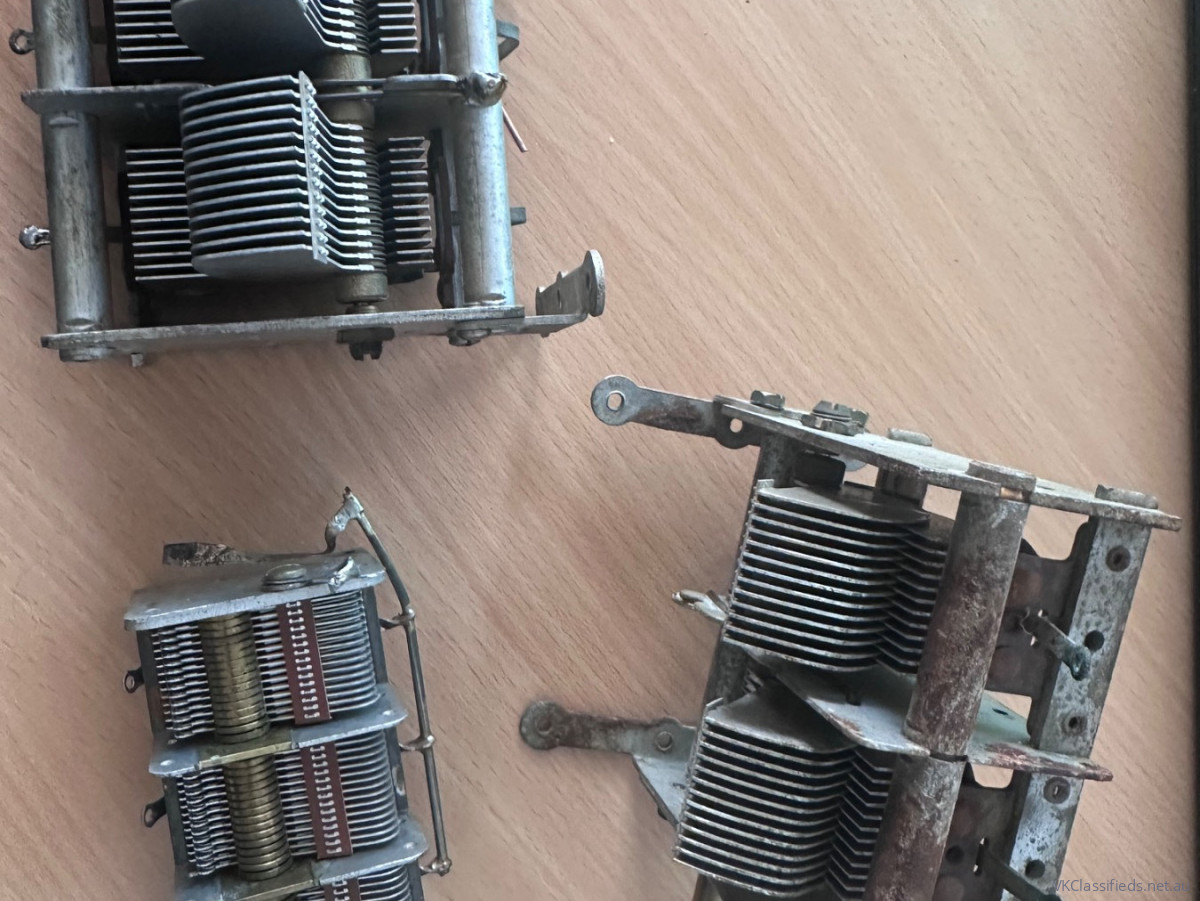 3x air variable capacitors