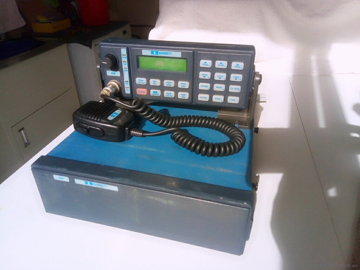Barrett 950 Land Mobile with remote head
