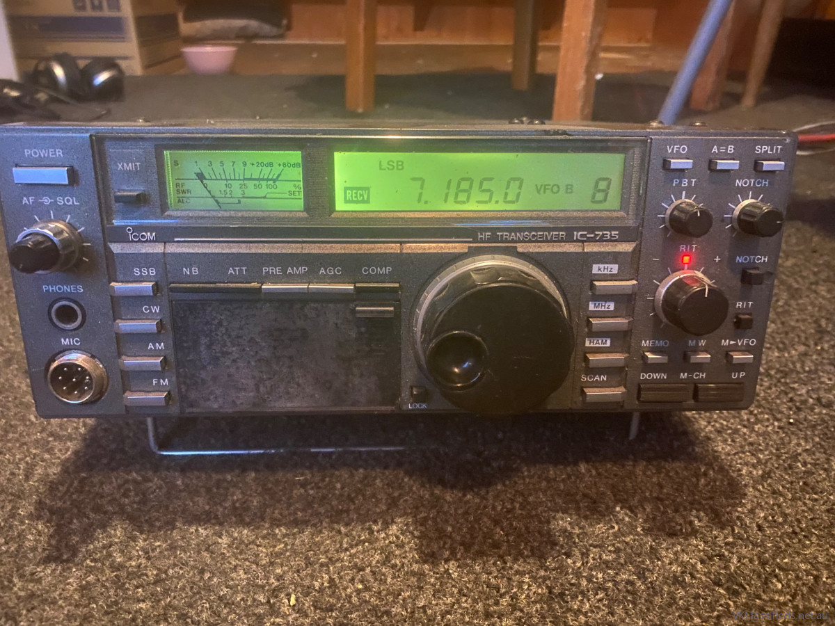 Icom ic 735