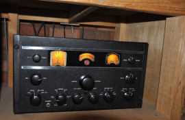 RCA AR88D Communications Receiver