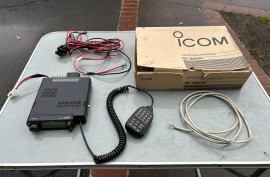 Icom ID880H 2/70 FM / Dstar  transceiver