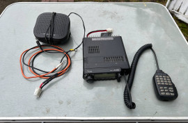 Icom ID880H 2/70 FM / Dstar  transceiver