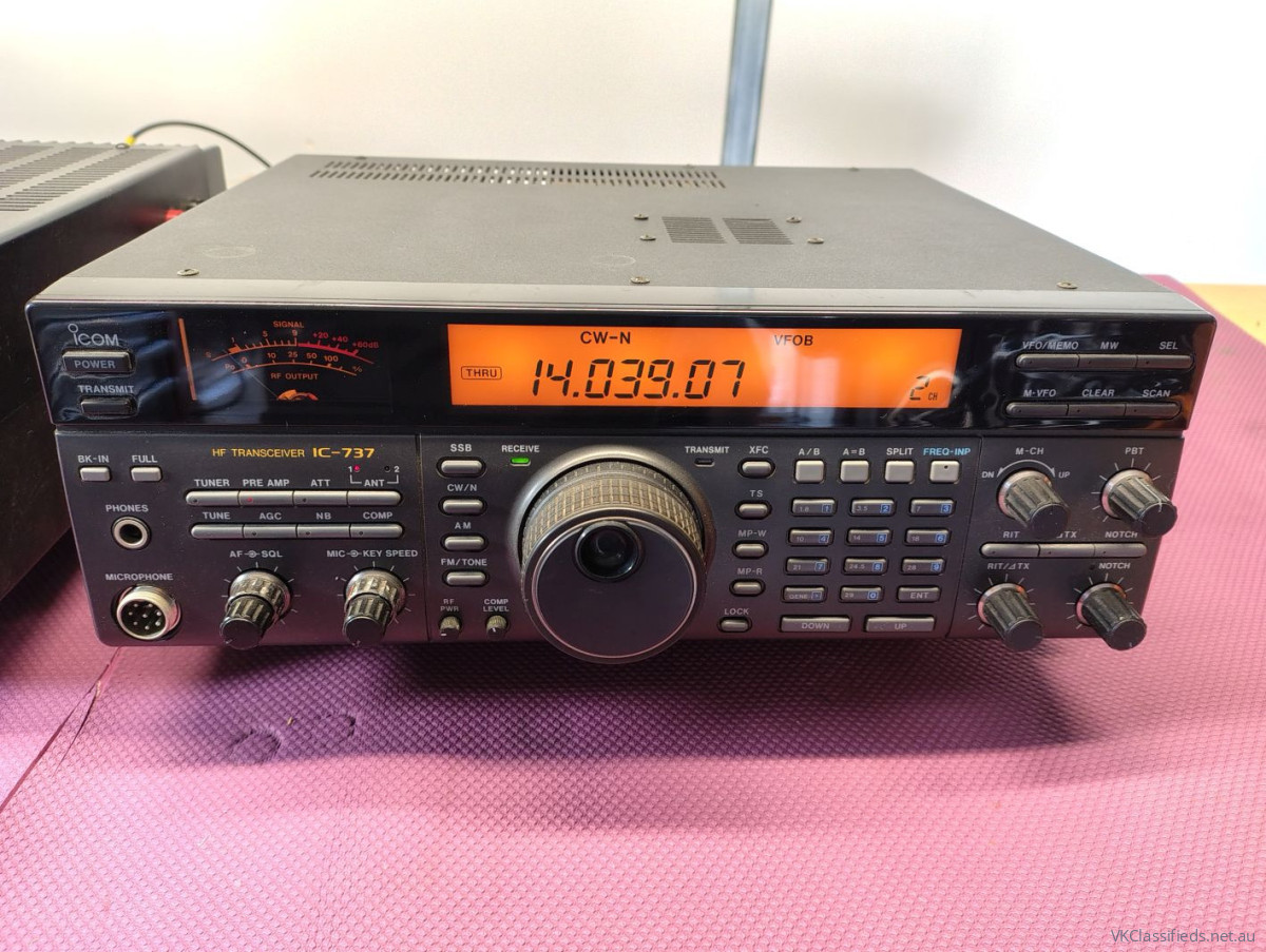 ICOM IC-737 HF Transceiver