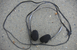 Stereo on-the-ear headphones