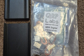 QRP Labs QDX Digital Transceiver Kit and Enclosure