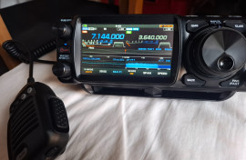 Yaesu FTX-1 Field HF/VHF/UHF portable parks etc.
