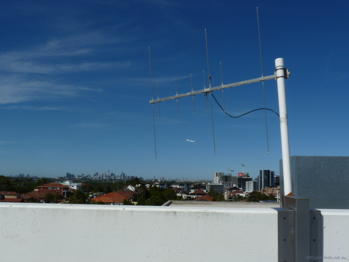 DUAL BAND YAGI ANTENNA 2m 70cm VHF UHF RADIO STAIN