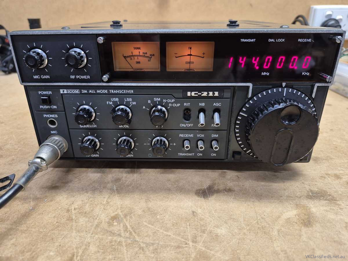 Icom IC-211