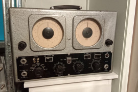 Phillips GM2889 Signal Generator from th 1950's