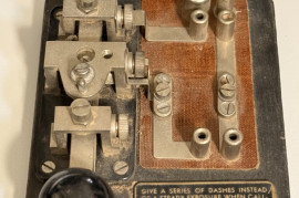 Morse Key W.T. 8 Amp No 2.