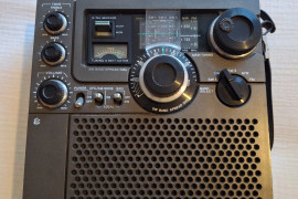 PENDING - Free! Sony ICF5900W - not working