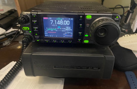 Icom IC7000 Transceiver and AT-180 Tuner