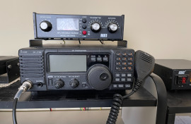 Icom IC-718 + MFJ-945E Tuner
