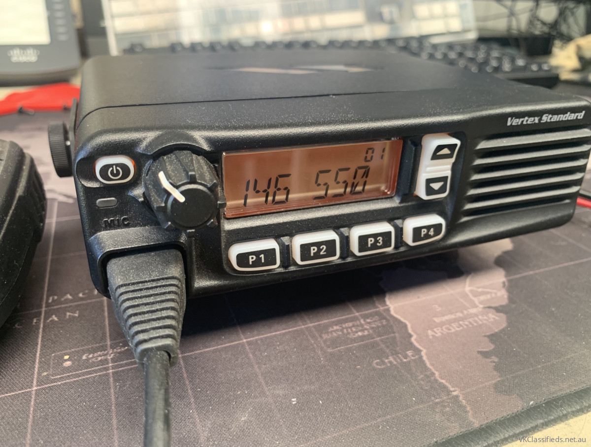 VERTEX 4600 VHF Radio