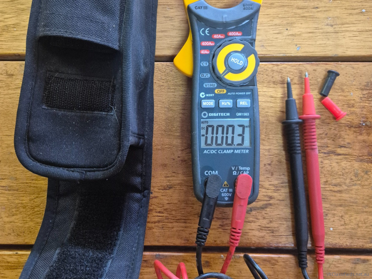 Digitech QM1563 , AC/DC Clamp Meter