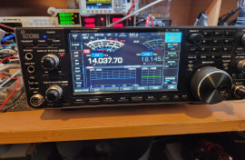 Bargain Beautiful IC7610 in Original Box $3950 