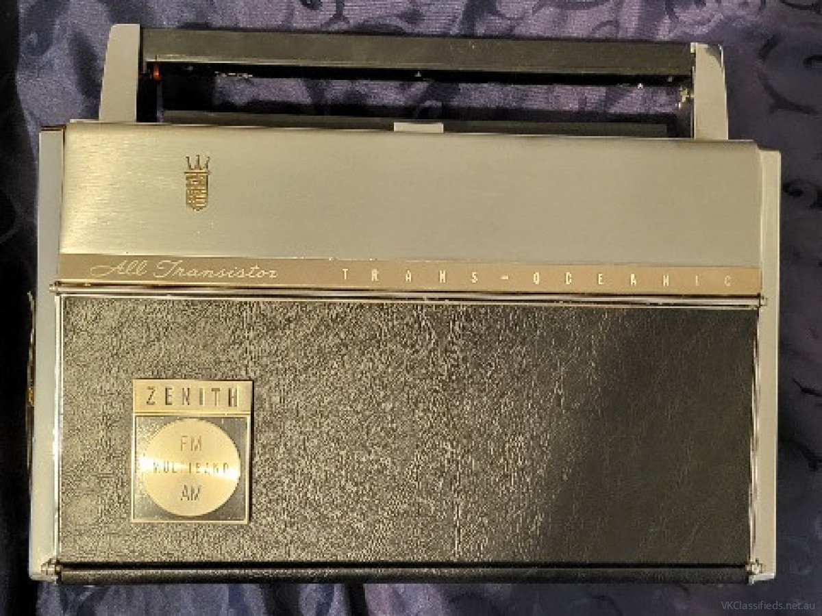 ZENITH ROYAL 3000-1 TRANS OCEANIC.
